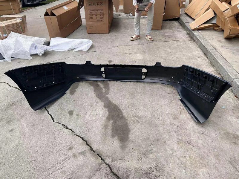 3W5807417AF Rear Bumper for Flying Spur 2009-2012 High Quality PP Material